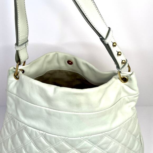 Marc Jacobs Vintage Leather Quilted Shoulder Bag Gold Buckles White 12x14x3 - Picture 11 of 16